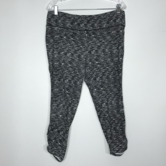 mossimo cropped leggings